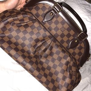 Louis Vuitton purse